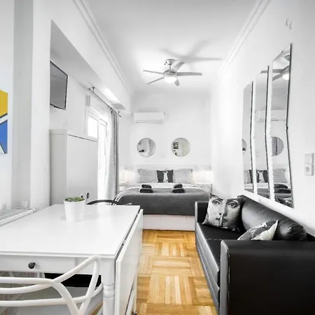 The Cactus Apartment With Large Sunny Balcony Athen Exterior foto